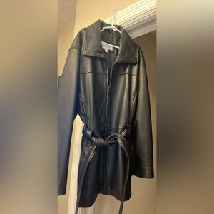 Genuine leather women’s size small black jacket/coat